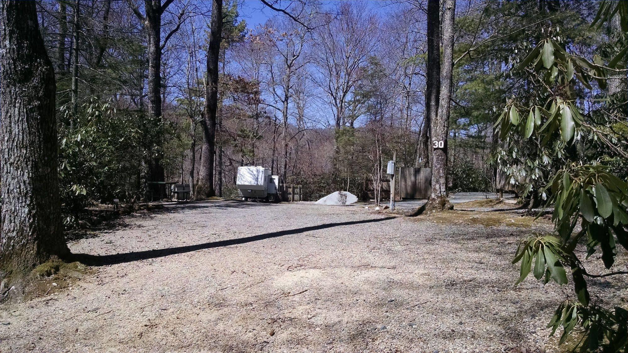 Linville Falls Campground, Rv Park, And Cabins Zewnętrze zdjęcie