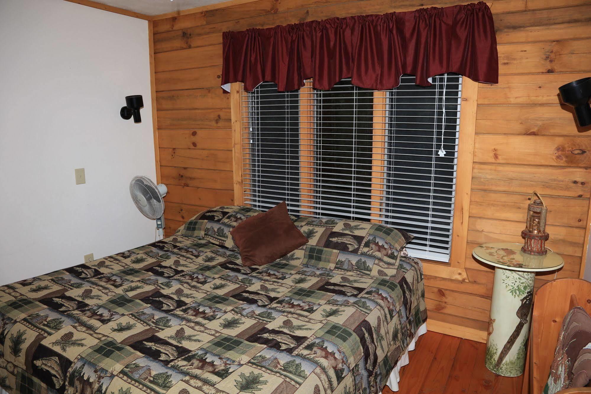 Linville Falls Campground, Rv Park, And Cabins Zewnętrze zdjęcie