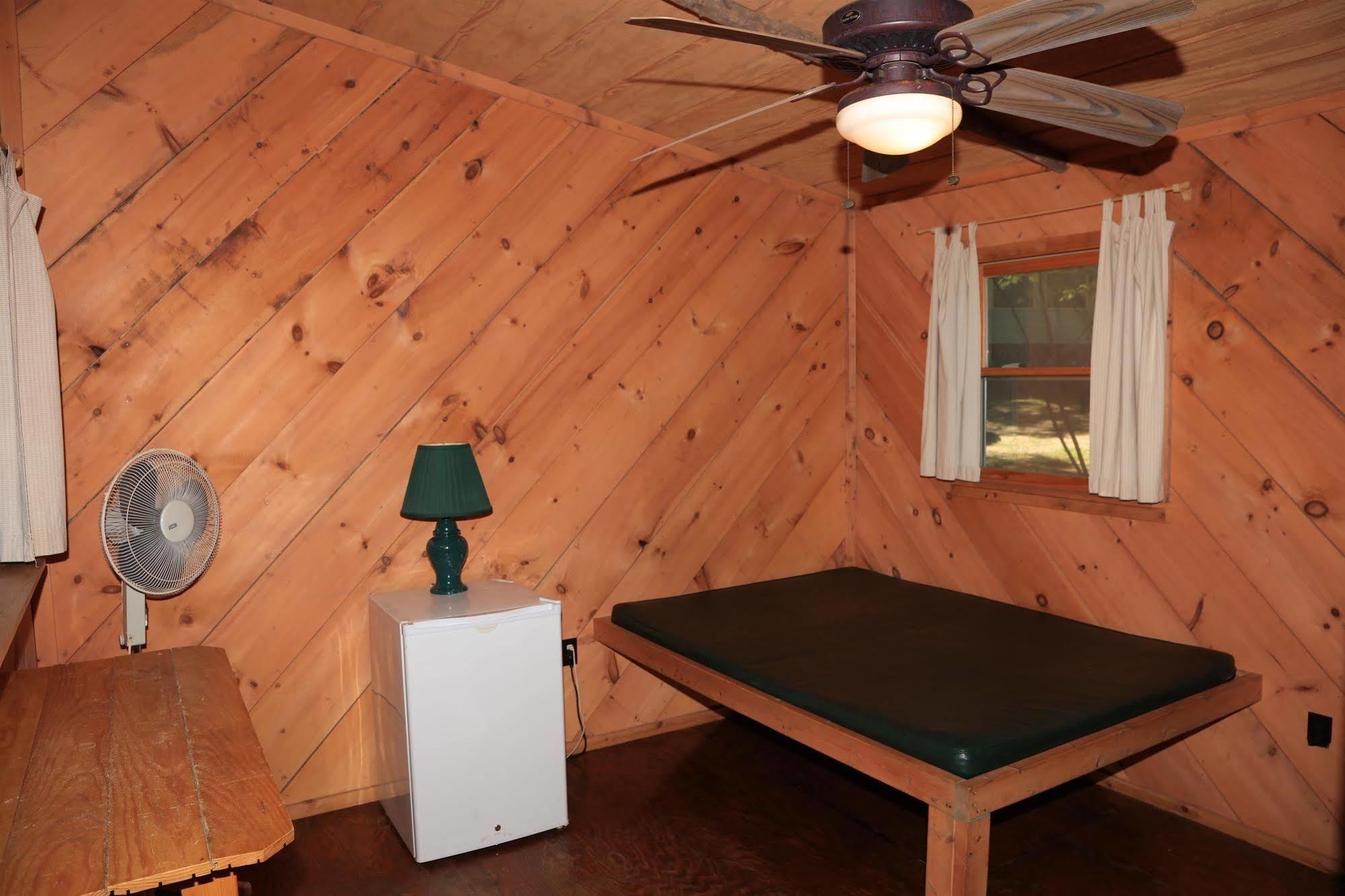 Linville Falls Campground, Rv Park, And Cabins Zewnętrze zdjęcie